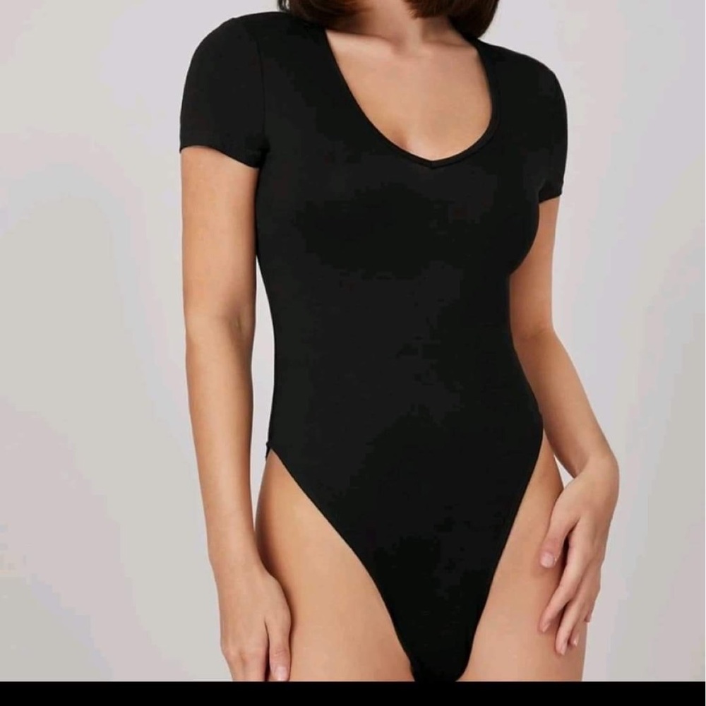 SHEIN BASICS Formfitted solid body suit runs a bit large